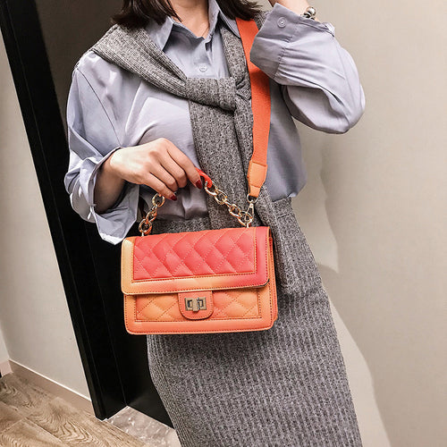 Small fragrance rhombic gradient chain shoulder